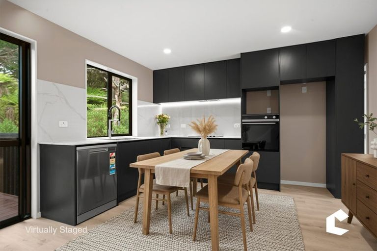 Photo of property in 25d Lavery Place, Sunnynook, Auckland, 0632