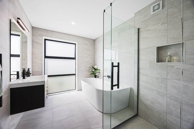 Photo of property in 9 Johnson Place, Stillwater, Silverdale, 0993