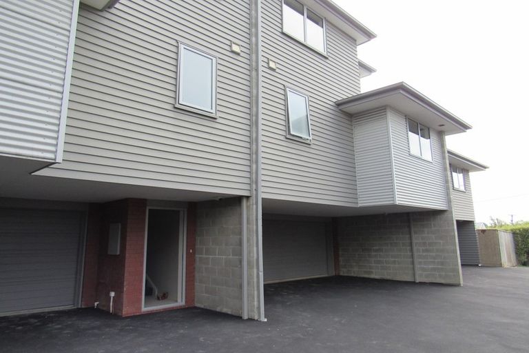Photo of property in 172b Edgeware Road, Edgeware, Christchurch, 8013