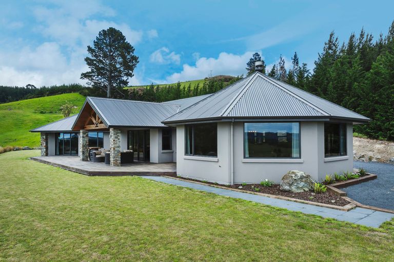 Photo of property in 42 Woodside Road, Woodside, Outram, 9073