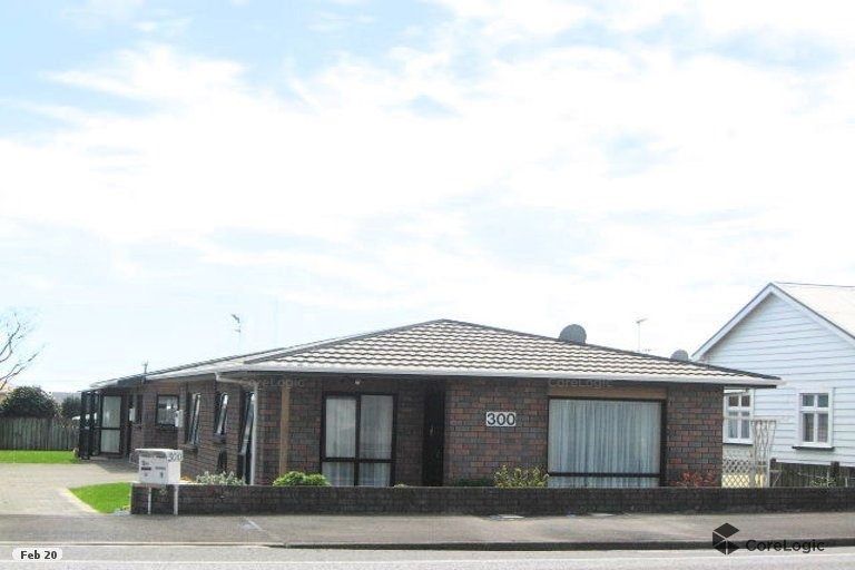 Photo of property in 1/300 Saint Aubyn Street, New Plymouth, 4310