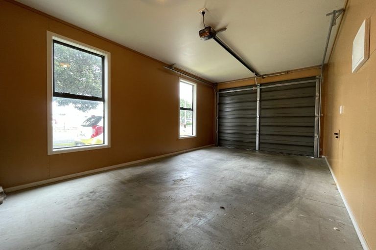 Photo of property in 355 College Street, West End, Palmerston North, 4410