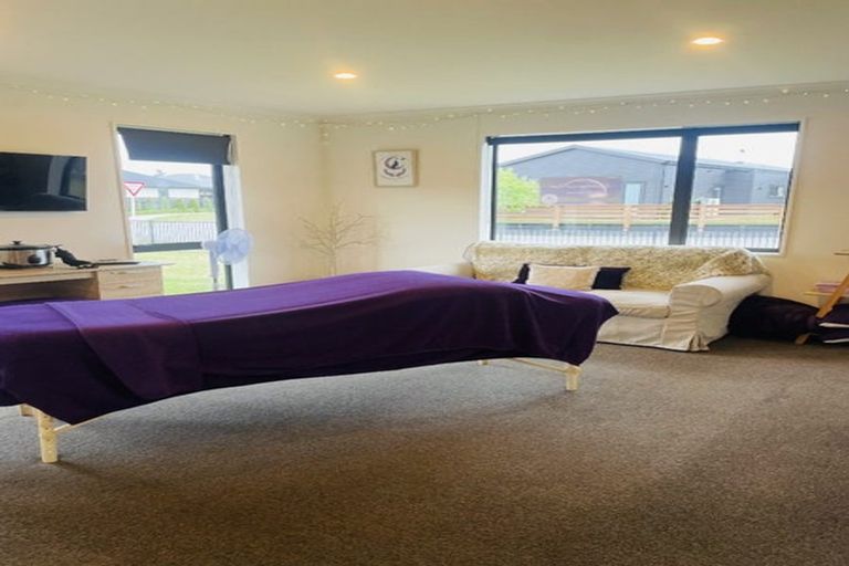 Photo of property in 6 Nga Tupuna Street, Pegasus, 7612