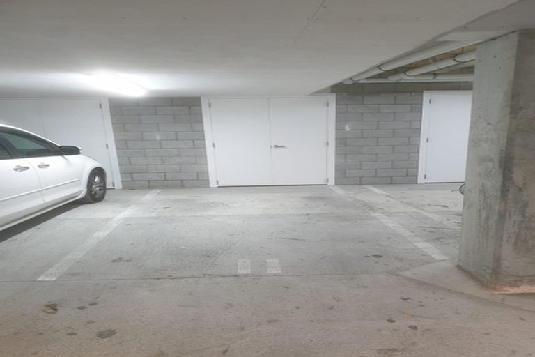 Photo of property in 11/2 Hindmarsh Street, Johnsonville, Wellington, 6037