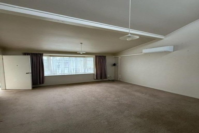 Photo of property in 30a Sackville Street, Fitzroy, New Plymouth, 4312