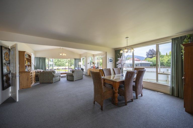 Photo of property in 2 Lakefront Drive, Te Anau, 9600