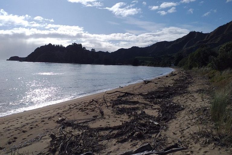 Photo of property in 69 Matenga Road, Ligar Bay, Takaka, 7183