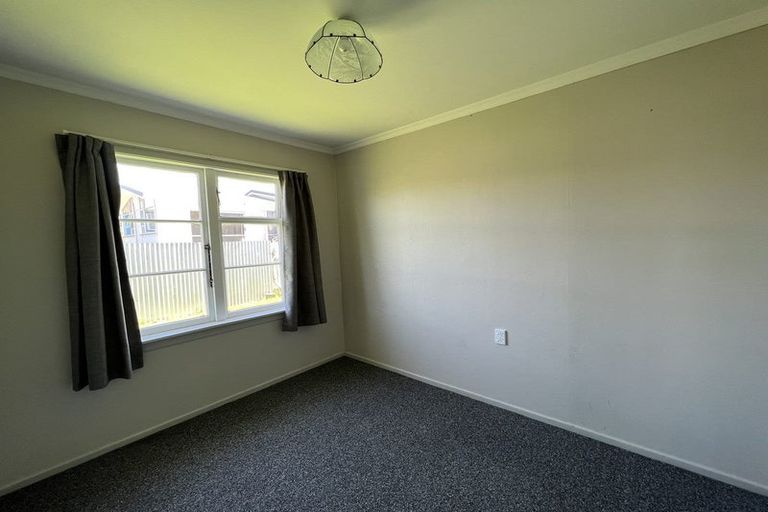 Photo of property in 53 Mould Street, Waitara, 4320