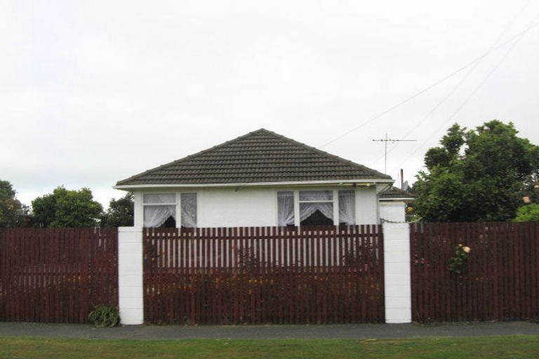 Photo of property in 162 Gayhurst Road, Dallington, Christchurch, 8061