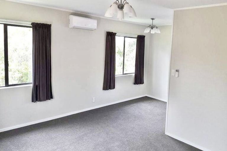 Photo of property in 88a Ennis Avenue, Pakuranga Heights, Auckland, 2010