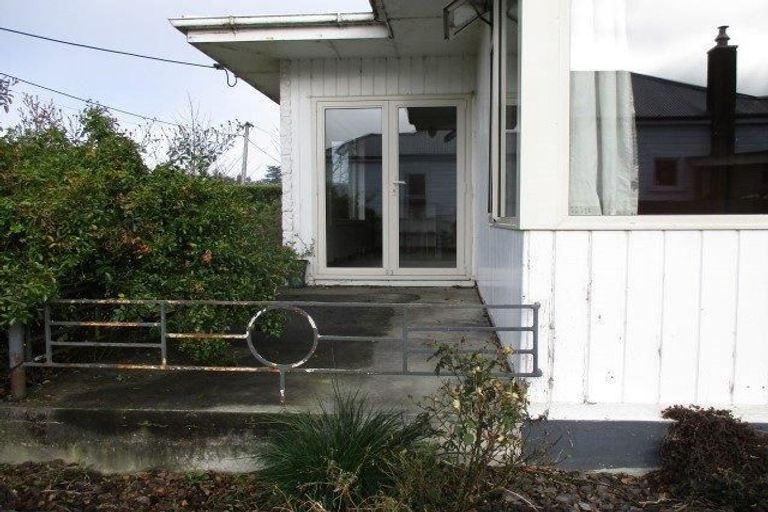 Photo of property in 32 Railway Esplanade, East Gore, Gore, 9710