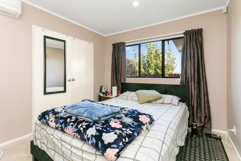 Photo of property in 50 Ranfurly Road, Papatoetoe, Auckland, 2104