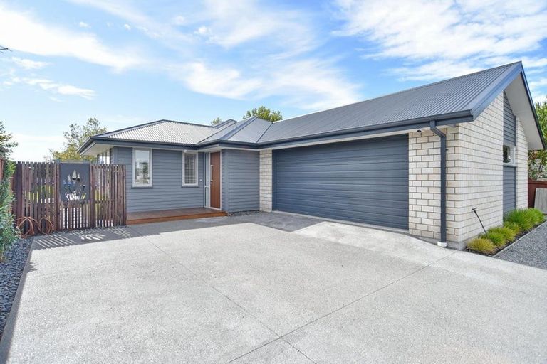 Photo of property in 5 Vittoria Lane, Pegasus, 7612