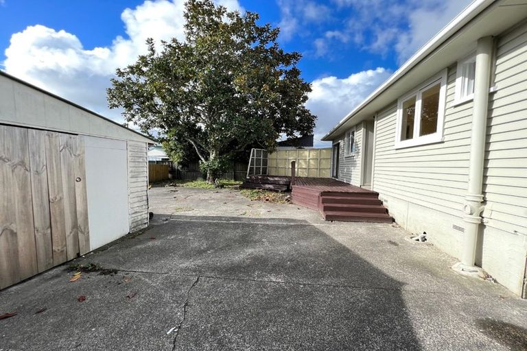 Photo of property in 37 Metcalfe Road, Ranui, Auckland, 0612