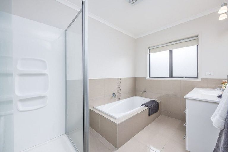 Photo of property in 12 Ariel Place, Snells Beach, 0920