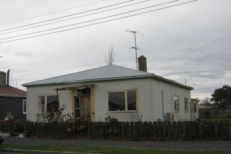 Photo of property in 23 Argyle Street, Balclutha, 9230