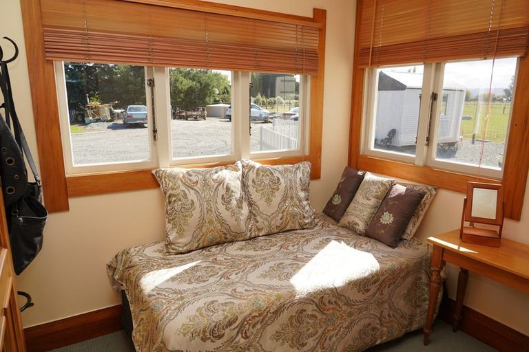 Photo of property in 65 Ashton Street, Limehills, Winton, 9783