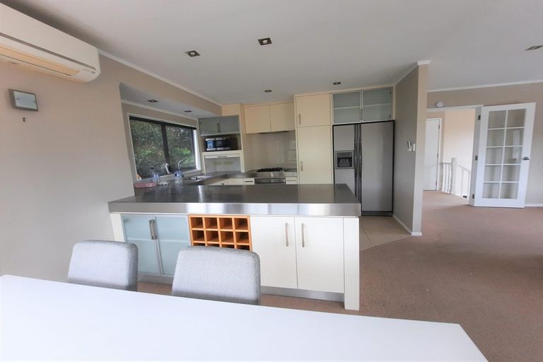 Photo of property in 1/4a Beresford Street, Bayswater, Auckland, 0622