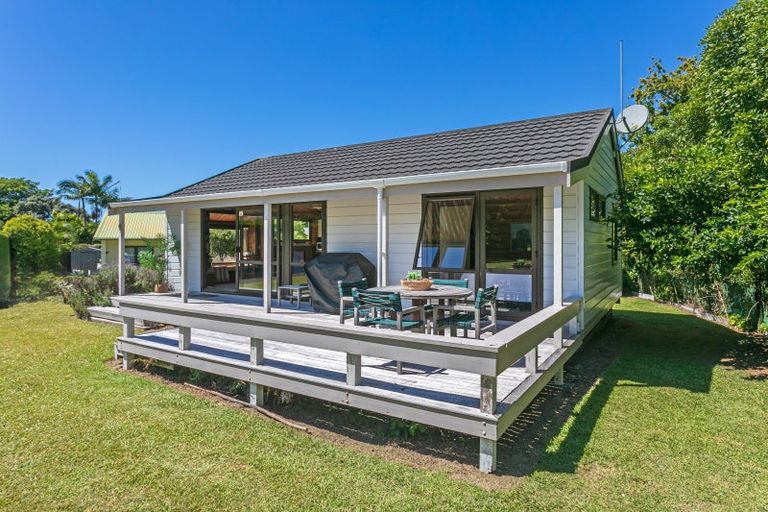 Photo of property in 9 Margot Place, Hahei, Whitianga, 3591