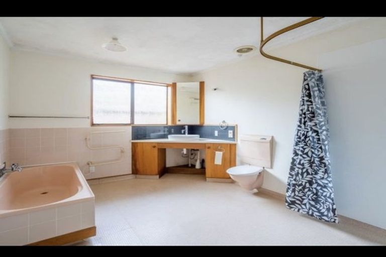 Photo of property in 23 Goldsborough Avenue, Raumati Beach, Paraparaumu, 5032