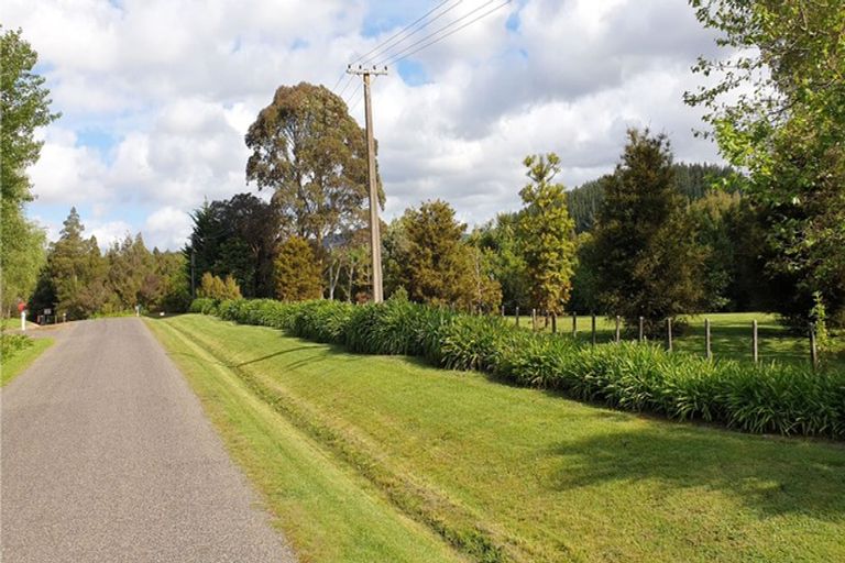 Photo of property in 180 Moonshine Valley Road, Aokautere, 4471