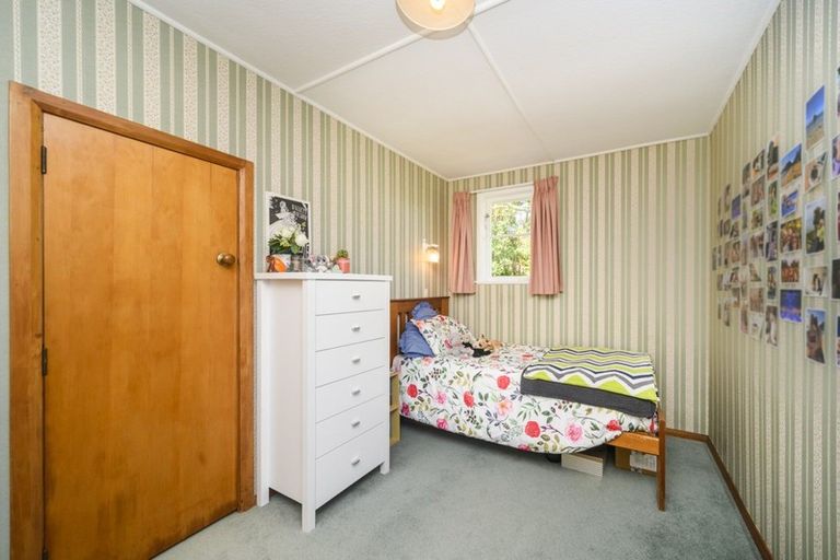 Photo of property in 1 Antrim Place, Hokowhitu, Palmerston North, 4410