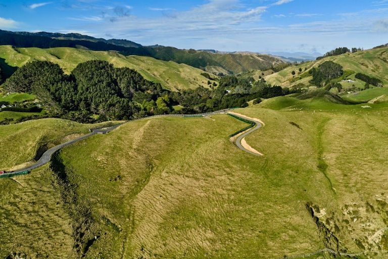 Photo of property in 1275 Paekakariki Hill Road, Paekakariki Hill, Porirua, 5381
