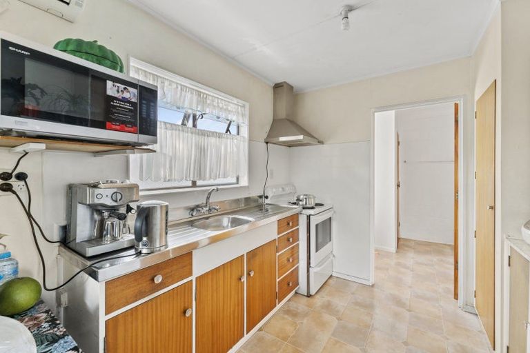 Photo of property in 72 Waimea Road, Nelson South, Nelson, 7010