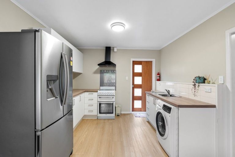 Photo of property in 51 Winston Street, Crofton Downs, Wellington, 6035