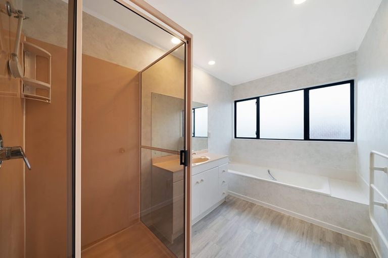 Photo of property in 3/24 Miro Street, New Lynn, Auckland, 0600