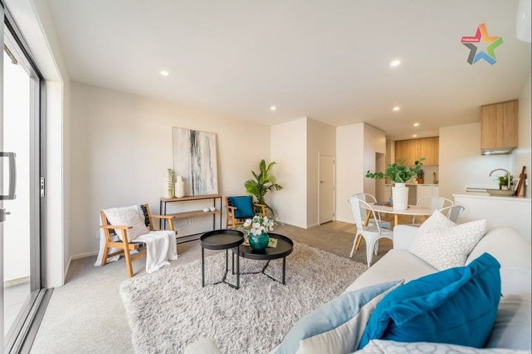 Photo of property in 3/240 Stokes Valley Road, Stokes Valley, Lower Hutt, 5019