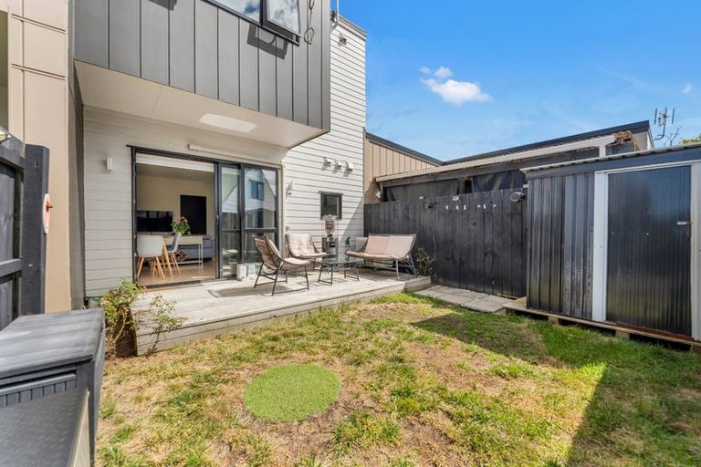 Photo of property in 7/8 Hepburn Road, Glendene, Auckland, 0602