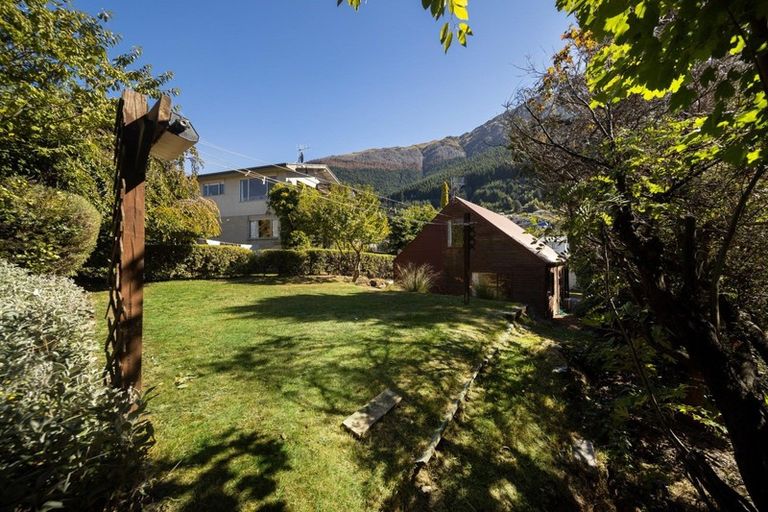 Photo of property in 187 Fernhill Road, Fernhill, Queenstown, 9300