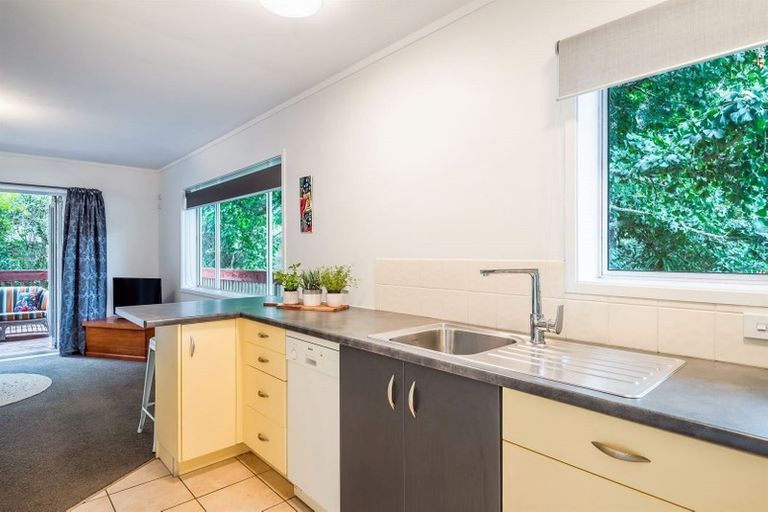 Photo of property in 1/17 Havenwood Place, Birkenhead, Auckland, 0626