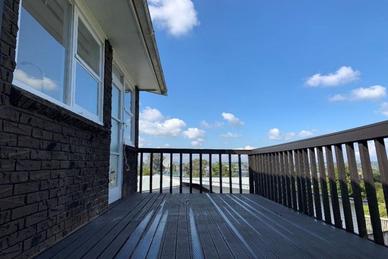 Photo of property in 606 Glenfield Road, Bayview, Auckland, 0629