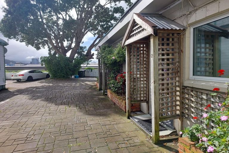 Photo of property in Carillion/the Knoll, 33 Thompson Street, Mount Cook, Wellington, 6011