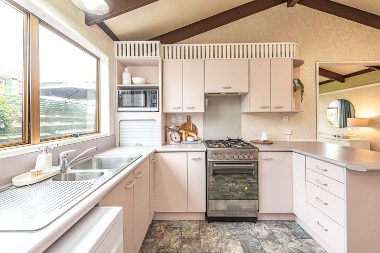 Photo of property in 99 Fitzherbert Avenue, Tawhero, Whanganui, 4501