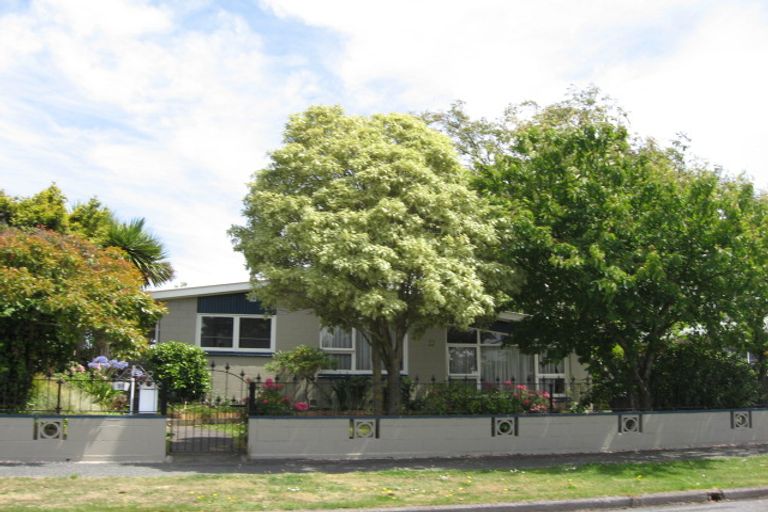 Photo of property in 35 Glenrowan Avenue, Avondale, Christchurch, 8061