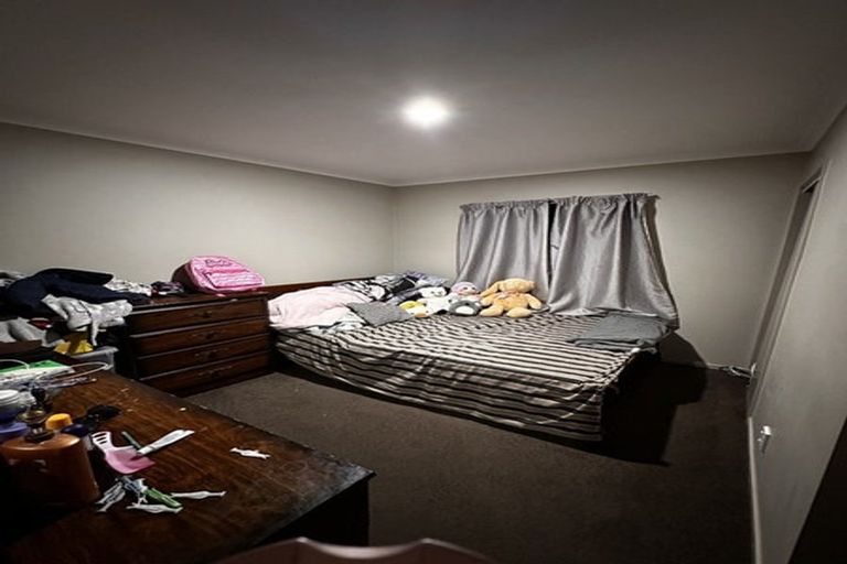 Photo of property in 21 Benton Place, Manurewa, Auckland, 2102