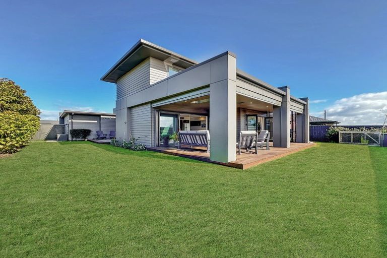 Photo of property in 3 Raupo Crescent, Wharewaka, Taupo, 3330