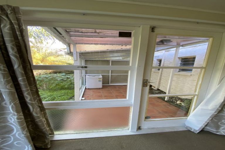 Photo of property in 27 Mahara Avenue, Birkenhead, Auckland, 0626