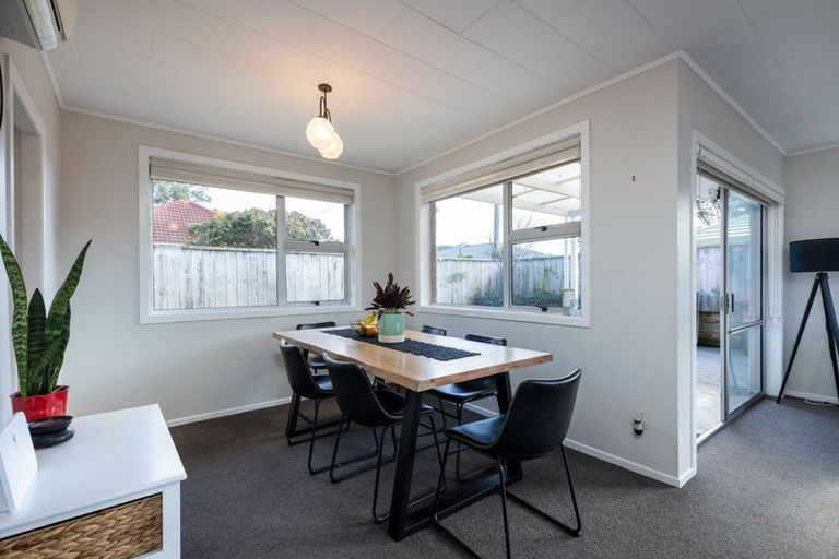 Photo of property in 124d Govett Avenue, Frankleigh Park, New Plymouth, 4310