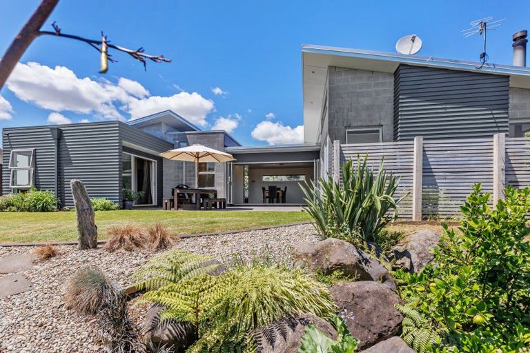 Photo of property in 61 Karamea Street, Whalers Gate, New Plymouth, 4310