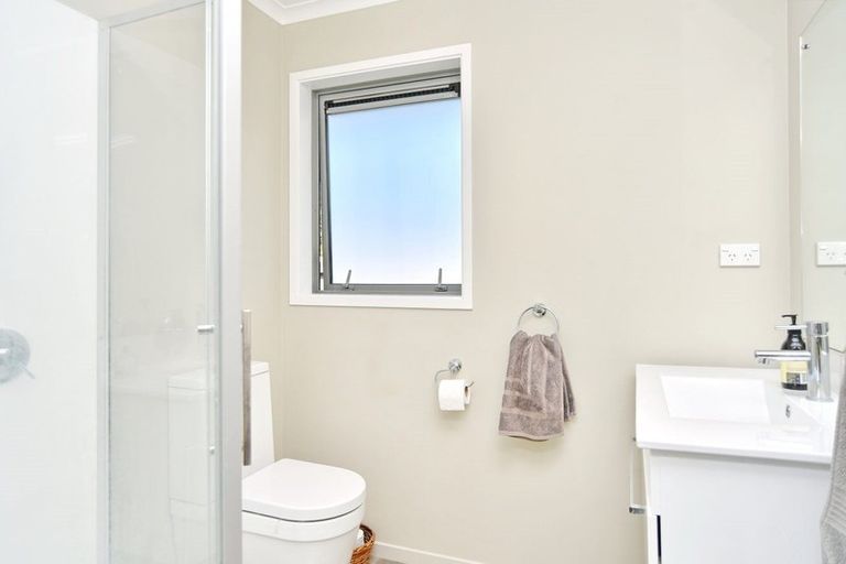 Photo of property in 34 Puhara Avenue, Parklands, Christchurch, 8083