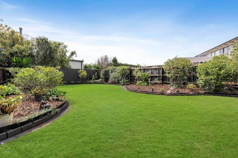 Photo of property in 1/19 Waller Avenue, Bucklands Beach, Auckland, 2012