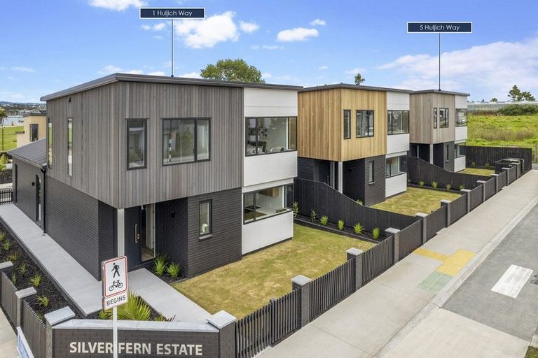 Photo of property in 5 Huljich Way, Hobsonville, Auckland, 0616