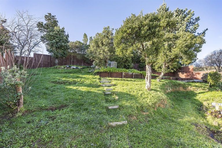 Photo of property in 108 Arahura Crescent, Waitangirua, Porirua, 5024