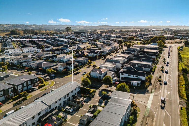 Photo of property in 58 Whenuapai Drive, Whenuapai, Auckland, 0618