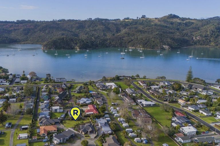 Photo of property in 23 Cobham Lane, Whitianga, 3510