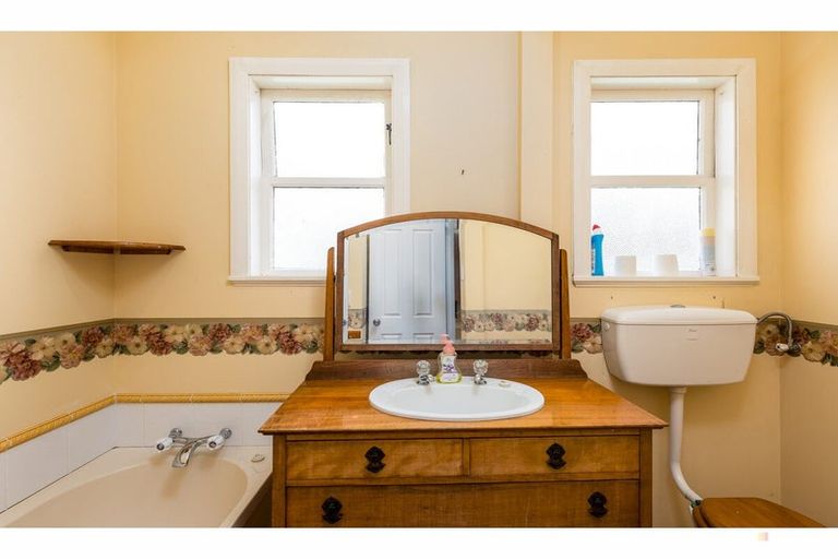 Photo of property in 3 Opie Street, Waimate, 7924